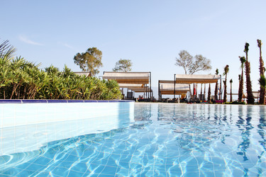 Similar image 11044431