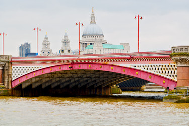 Similar image 11071599