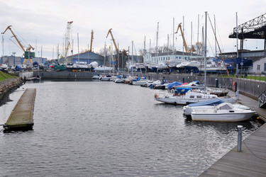 Similar image 11436496