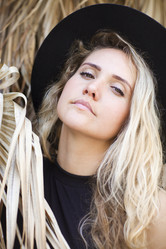 Similar image 11422598