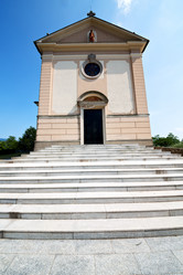 Similar image 11432476