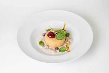 Similar image 11435618