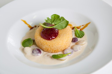 Similar image 11435623