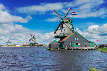 Similar image 11453459