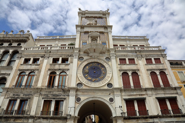 Similar image 11487236