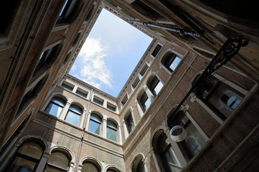 Similar image 11487237