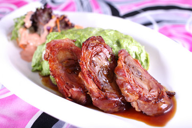 Similar image 11700475