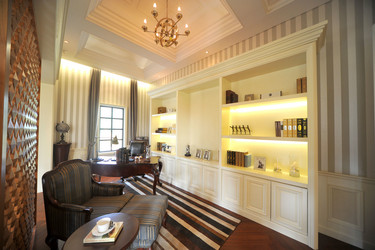 Similar image 11701088