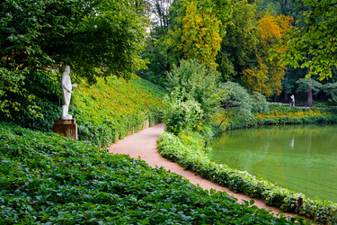 Similar image 11755393