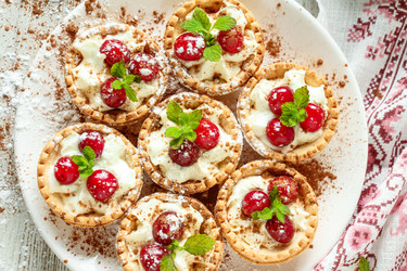 Similar image 11768383