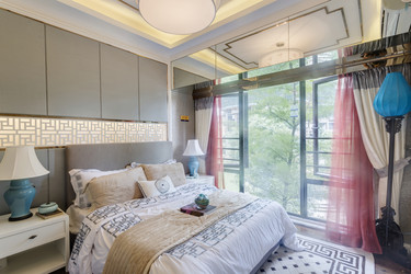 Similar image 11797616