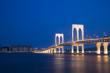 Similar image 11796363