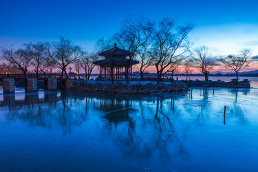 Similar image 11798888