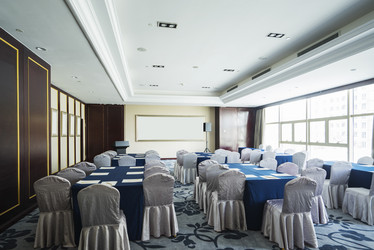 Similar image 11786117