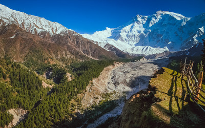 Similar image 11821482