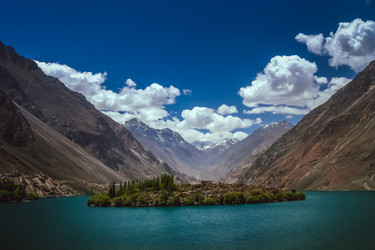 Similar image 11821973