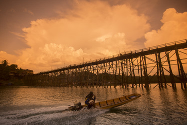 Similar image 11806537