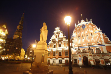 Similar image 11807098