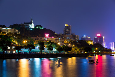 Similar image 11824274