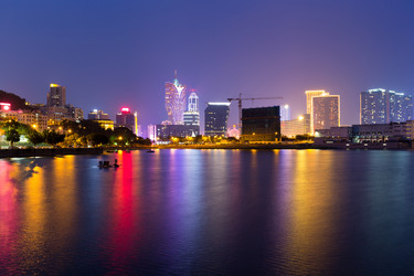 Similar image 11824275