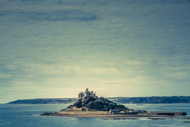 Similar image 11842072