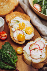 Similar image 11859064