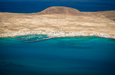 Similar image 11843457