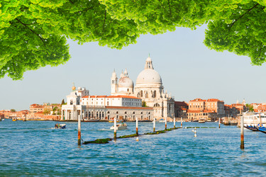 Similar image 11912329