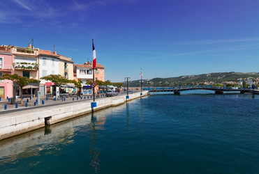 Similar image 11913994