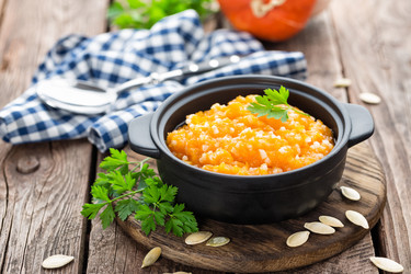 Similar image 11882381