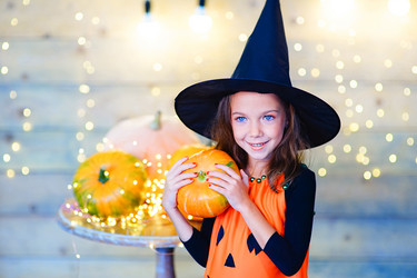 Similar image 11911228