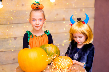 Similar image 11911323