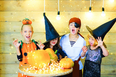 Similar image 11911157