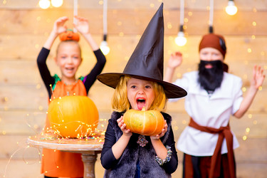 Similar image 11911477