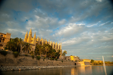 Similar image 11894630