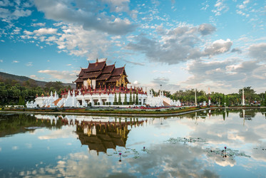 Similar image 11893991