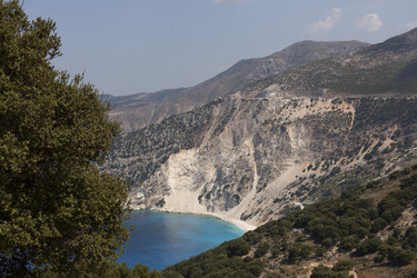 Similar image 11919063