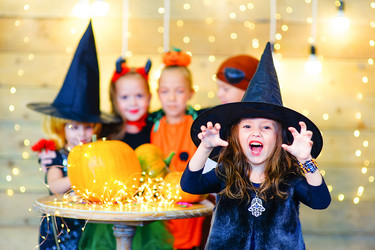 Similar image 11911946