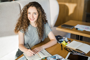 Similar image 11889952