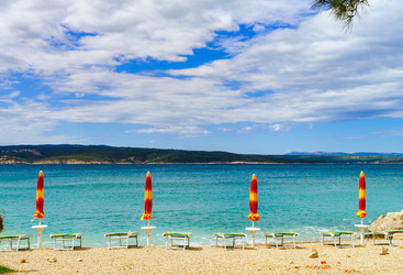 Similar image 11897351