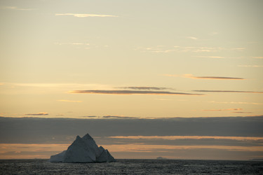 Similar image 11913537