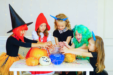 Similar image 11914338