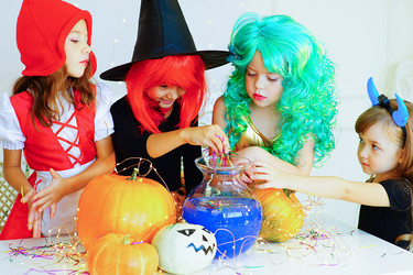 Similar image 11915223