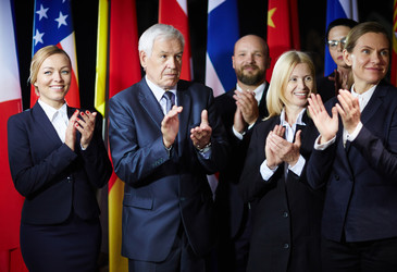 Similar image 11924446