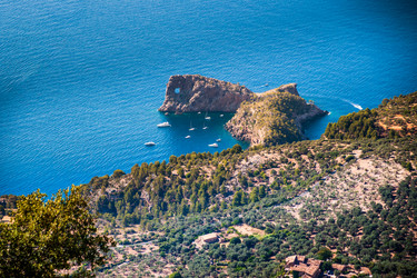 Similar image 11954068