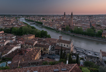 Similar image 11954423