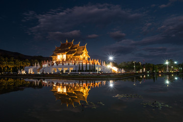 Similar image 11955368