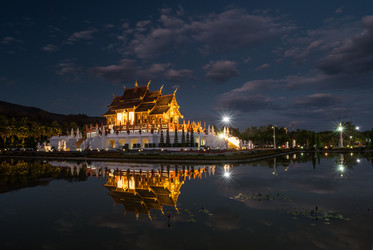 Similar image 11955515