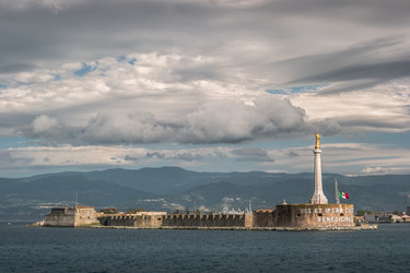 Similar image 11955412