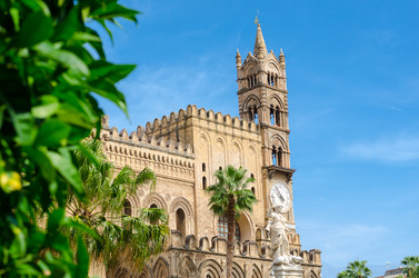 Similar image 11927194